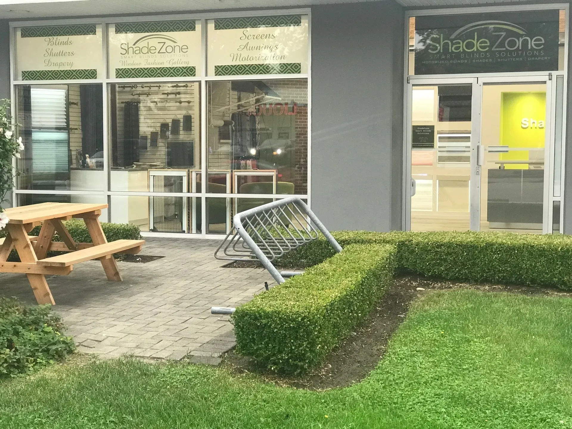 Image gallery marquee